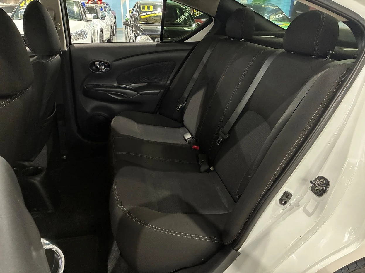 NISSAN VERSA