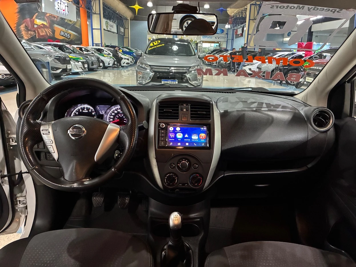 NISSAN VERSA