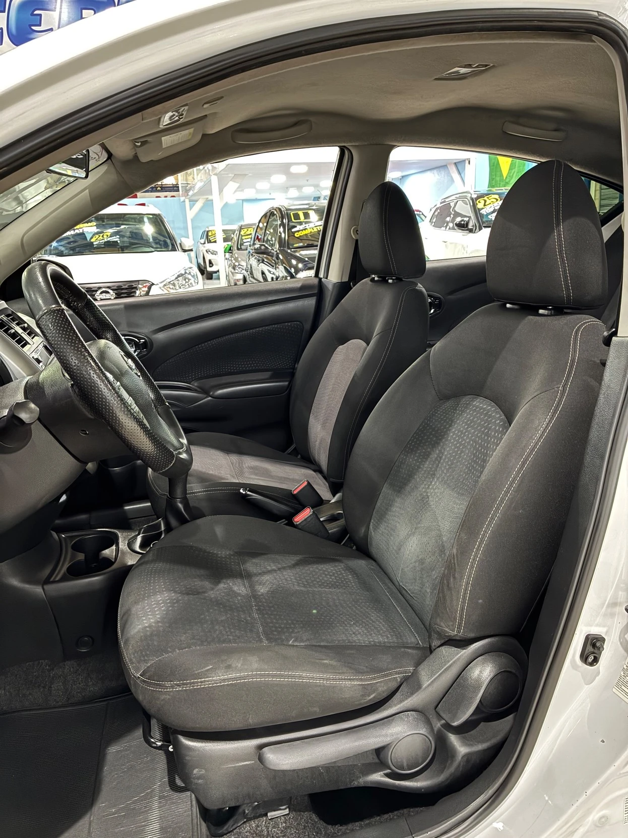 NISSAN VERSA