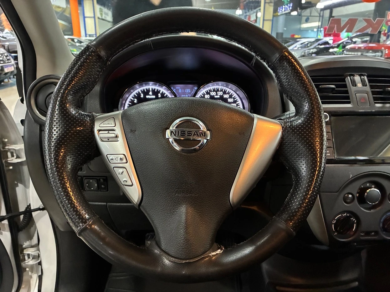 NISSAN VERSA