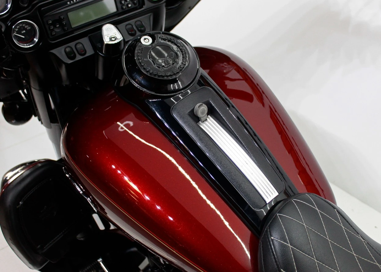 HARLEY-DAVIDSON ULTRA ELECTRA GLIDE CLASSIC