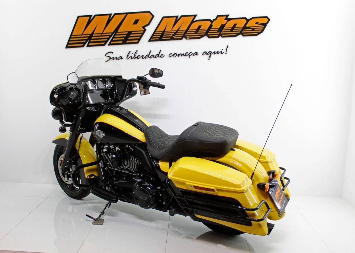 HARLEY-DAVIDSON STREET GLIDE SPECIAL