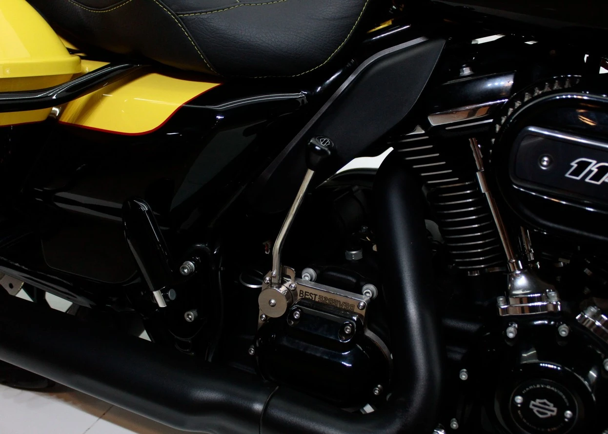 HARLEY-DAVIDSON STREET GLIDE SPECIAL