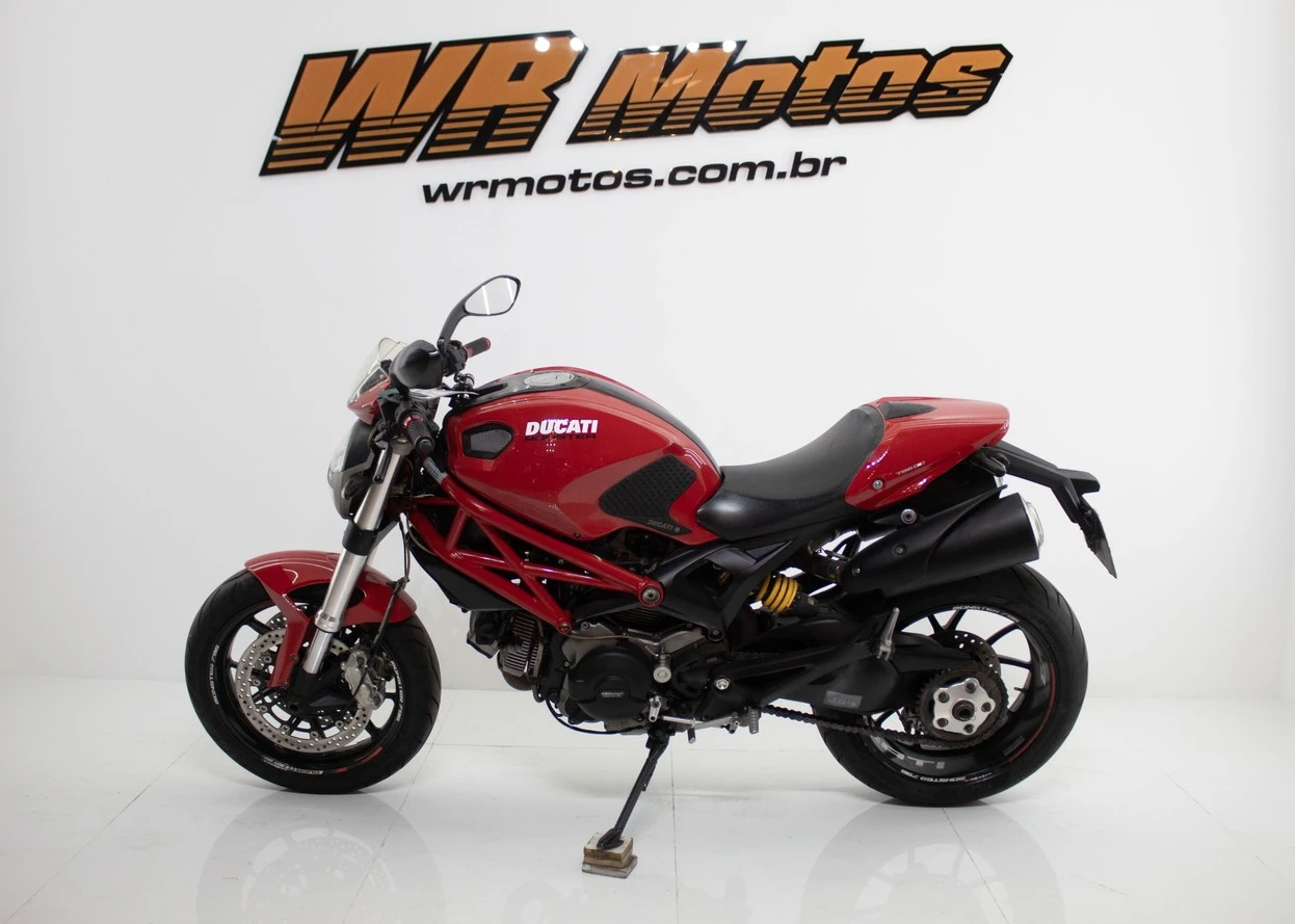DUCATI MONSTER 796
