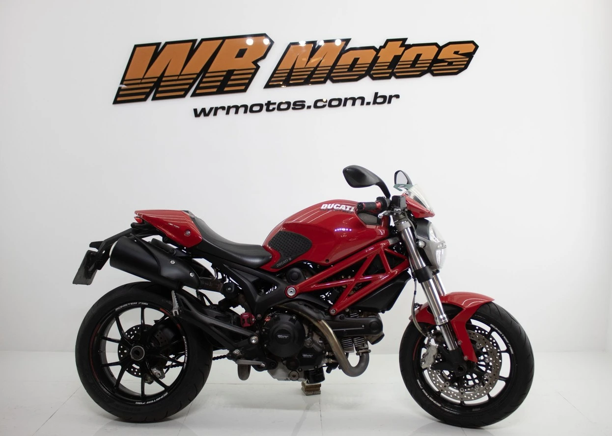 DUCATI MONSTER 796