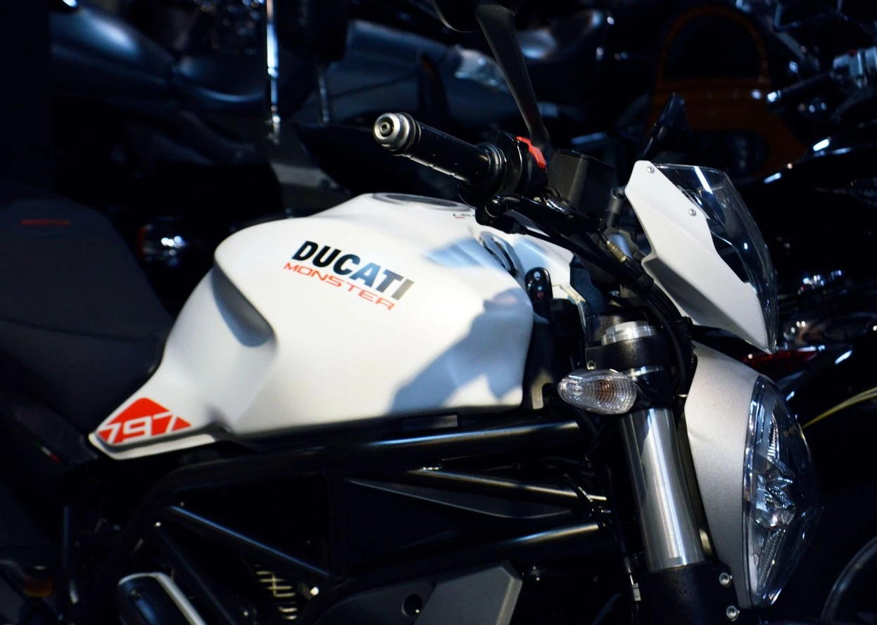 DUCATI MONSTER 797