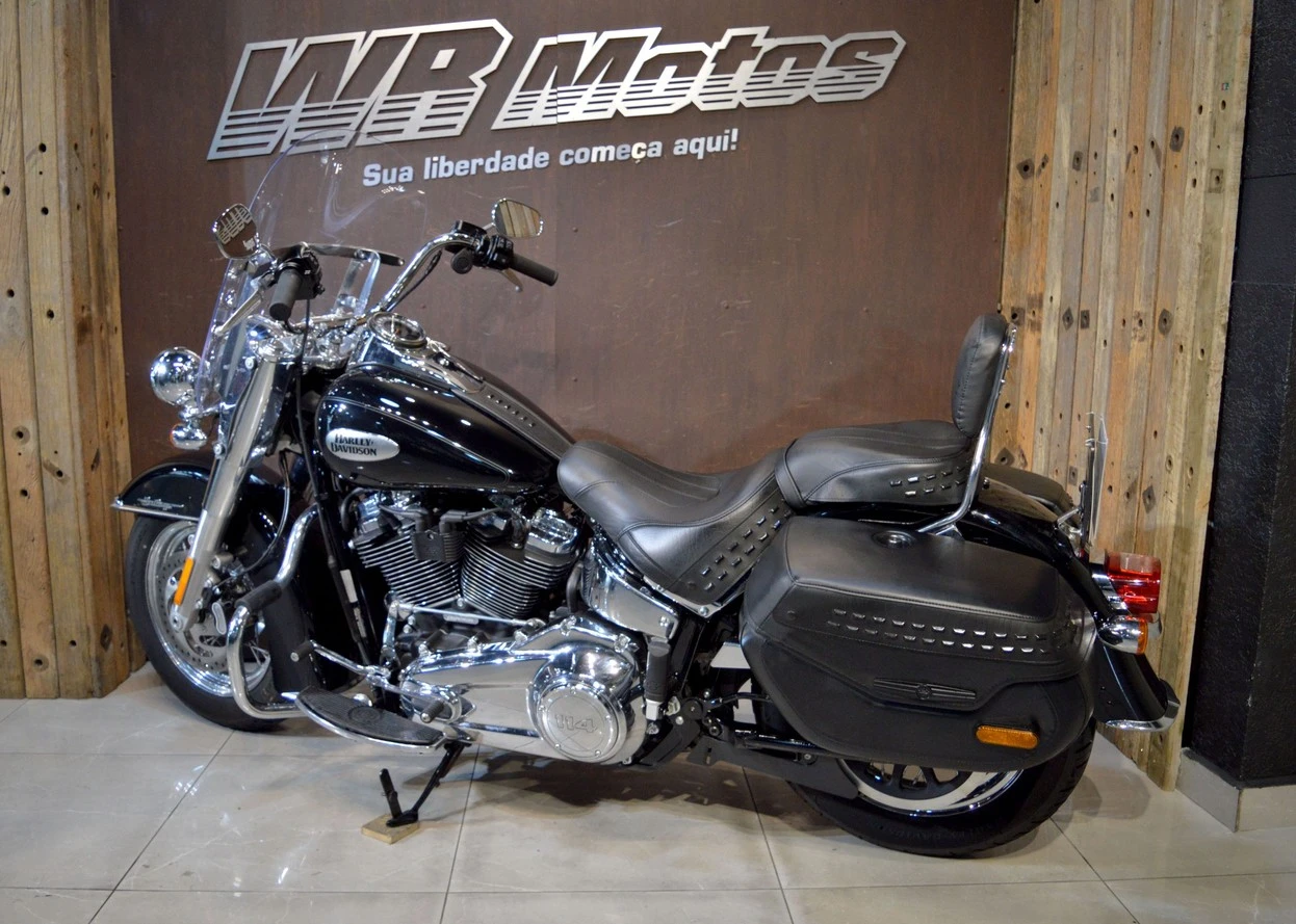 HARLEY-DAVIDSON SOFTAIL HERITAGE CLASSIC