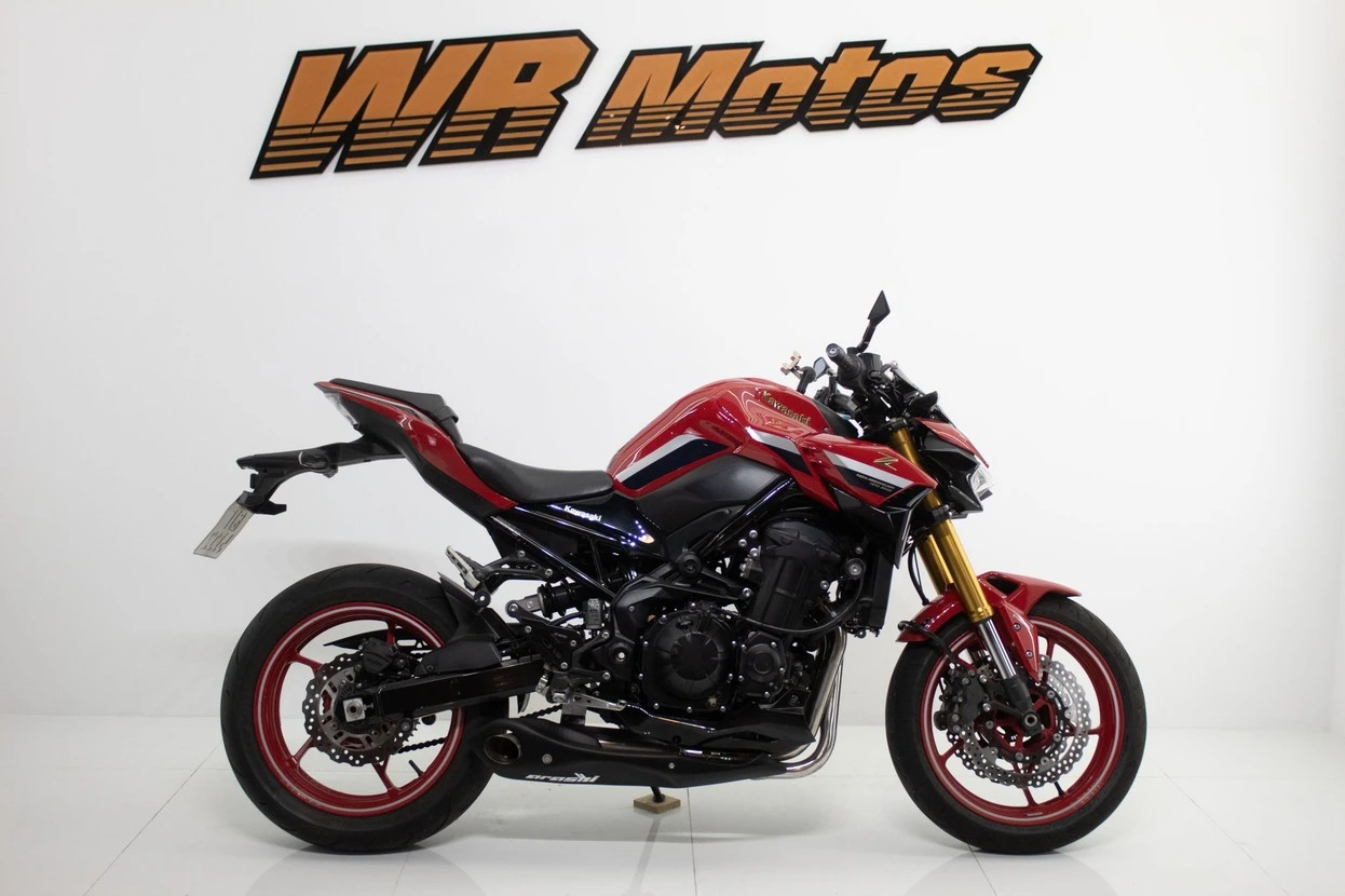 KAWASAKI Z900