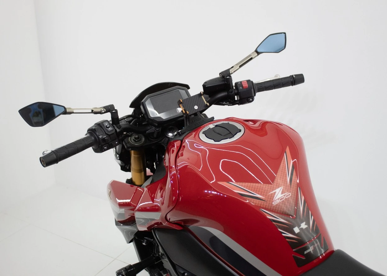 KAWASAKI Z900