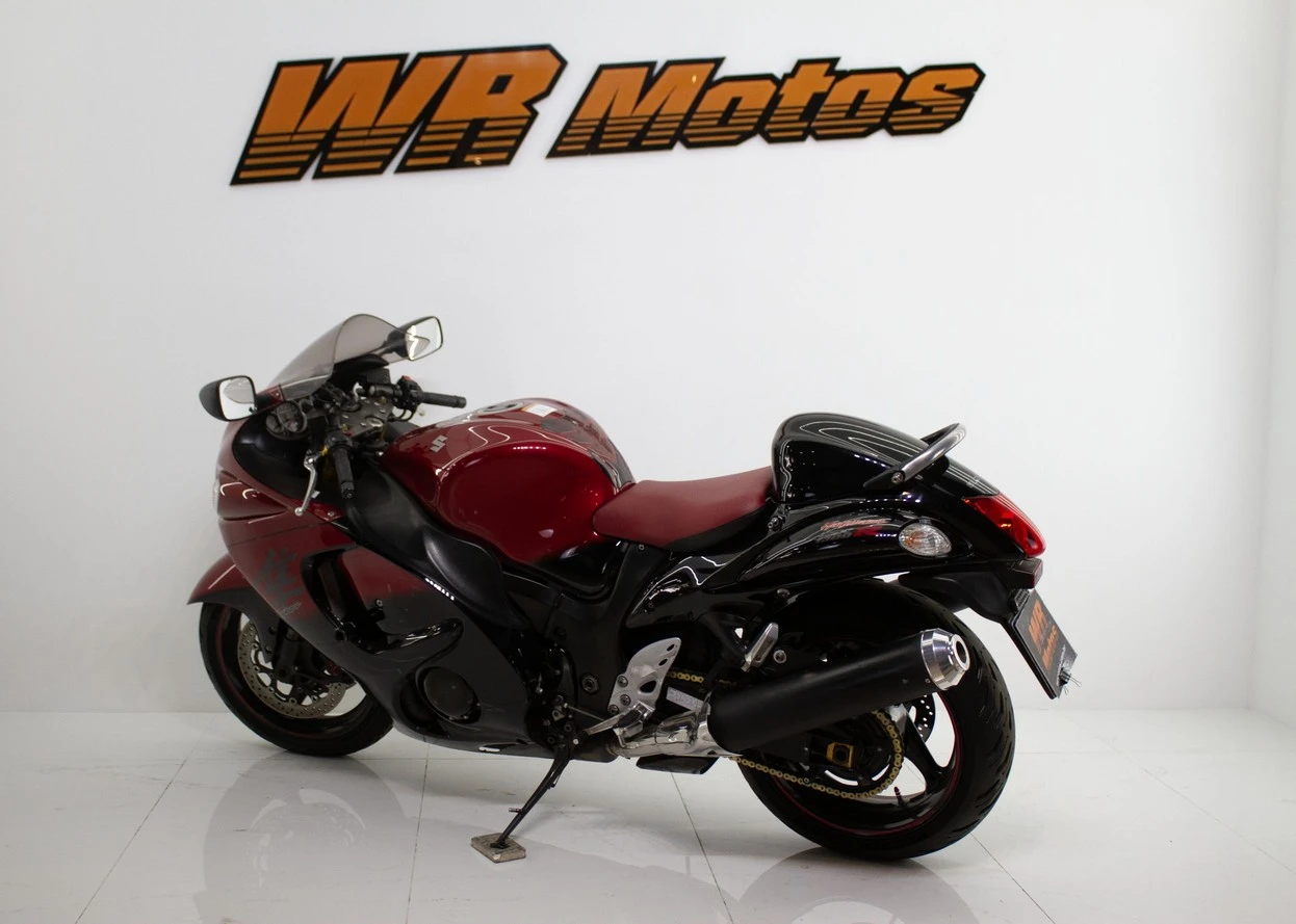 SUZUKI GSX 1300 RAZ HAYABUSA