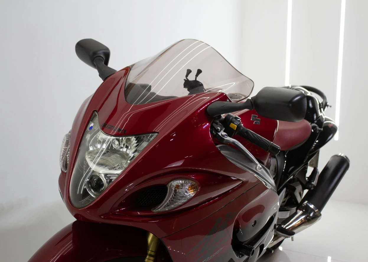 SUZUKI GSX 1300 RAZ HAYABUSA