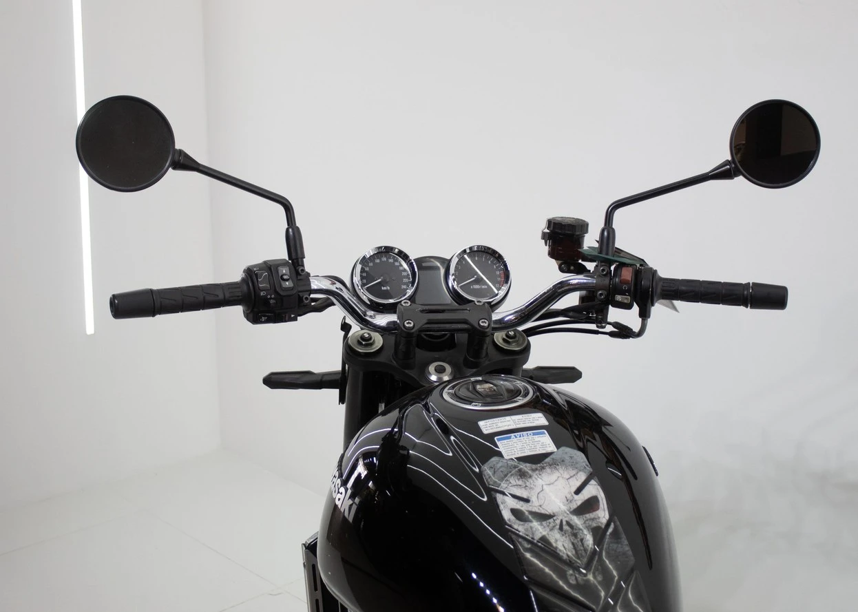 KAWASAKI Z900RS