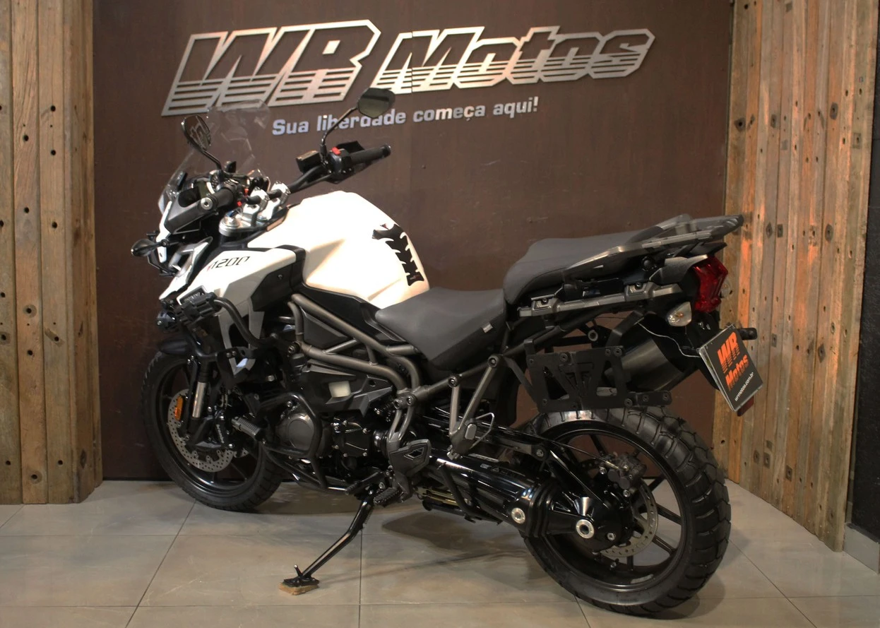 TRIUMPH TIGER 1200 XR