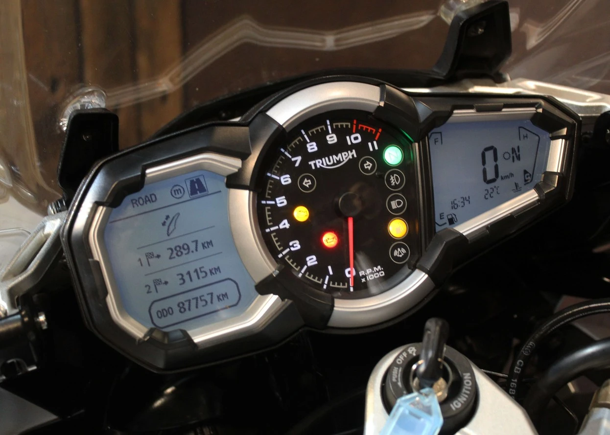 TRIUMPH TIGER 1200 XR