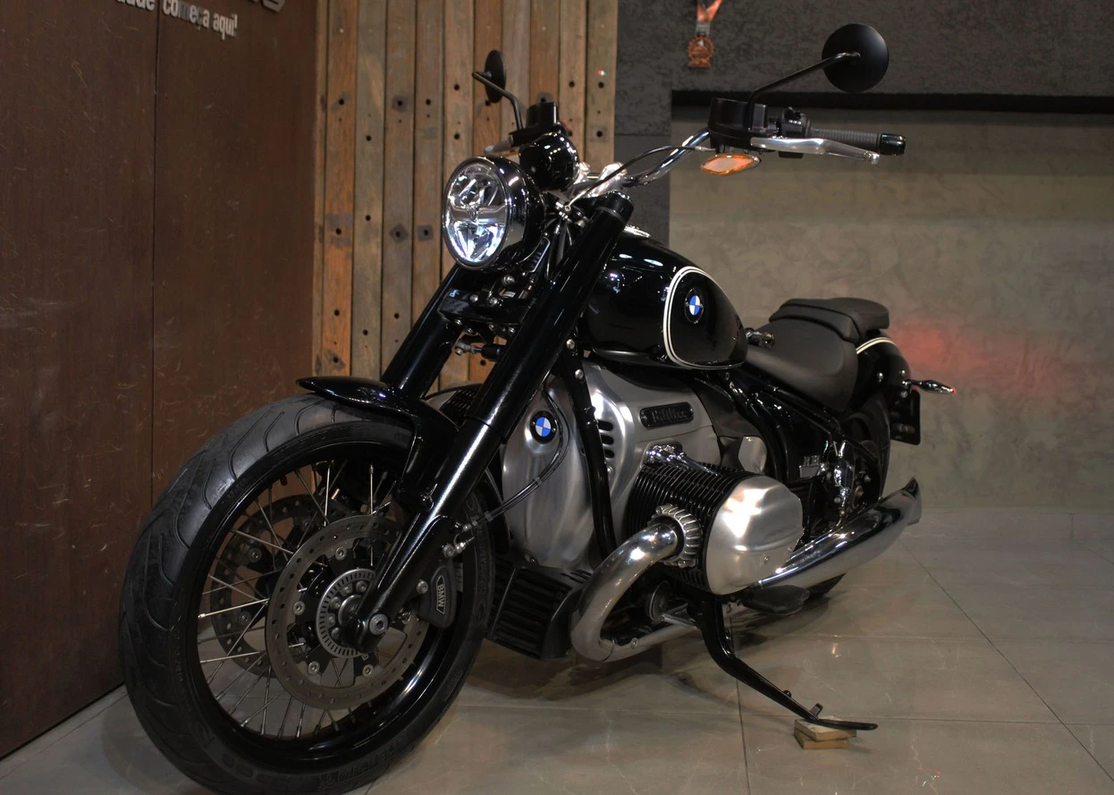 BMW R 18