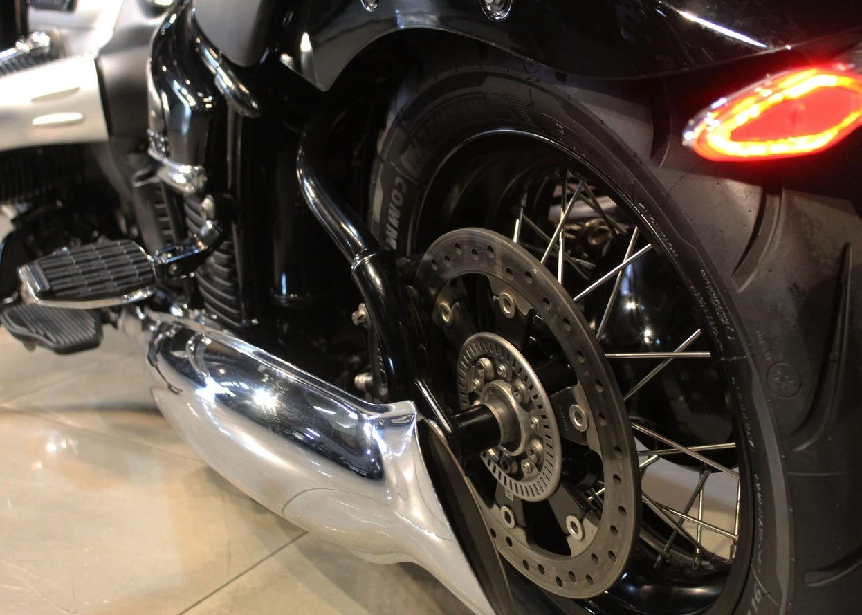 BMW R 18