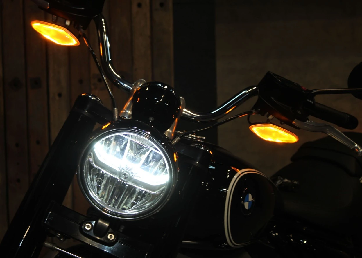 BMW R 18