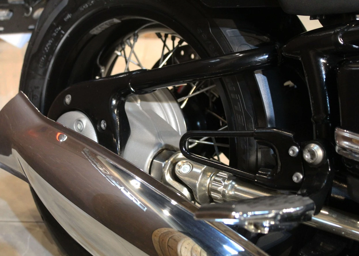 BMW R 18