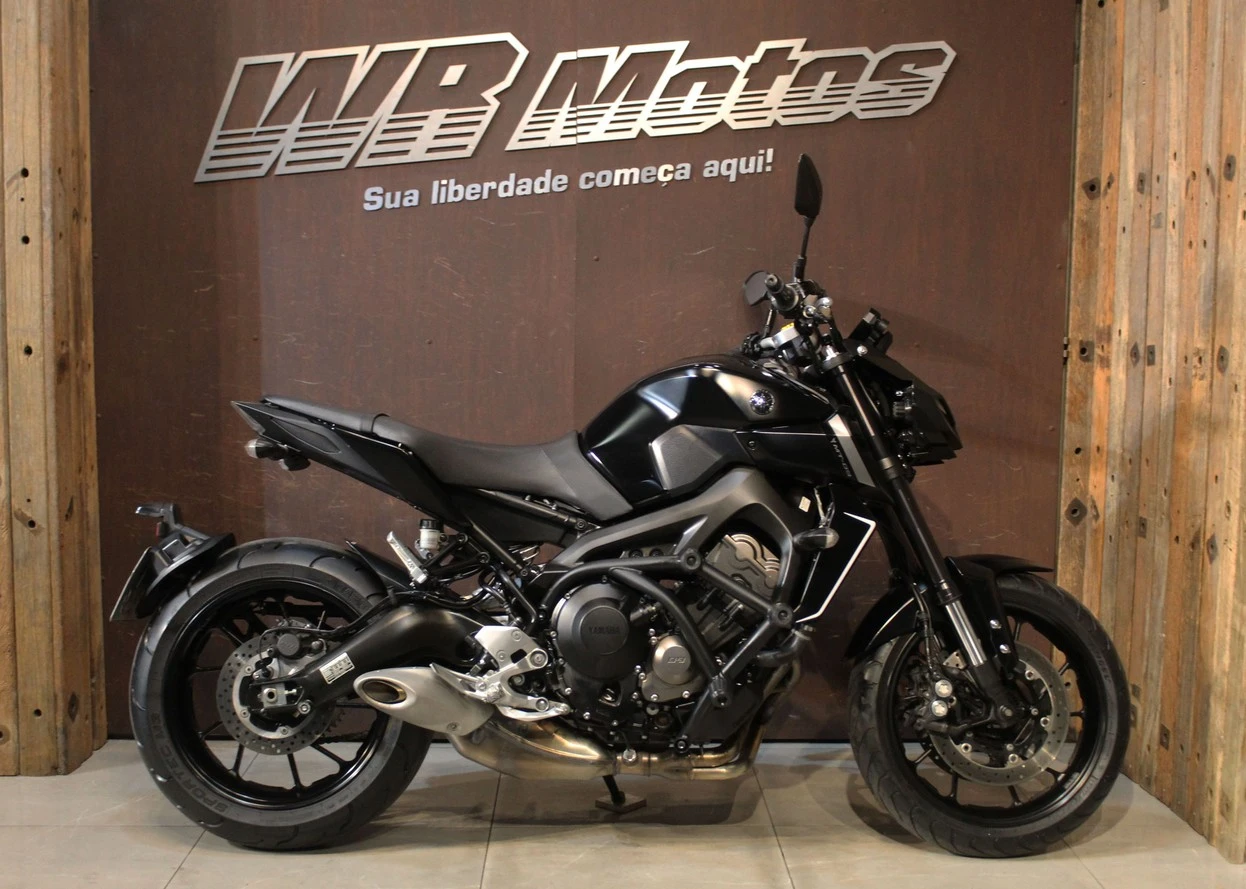 YAMAHA MT-09
