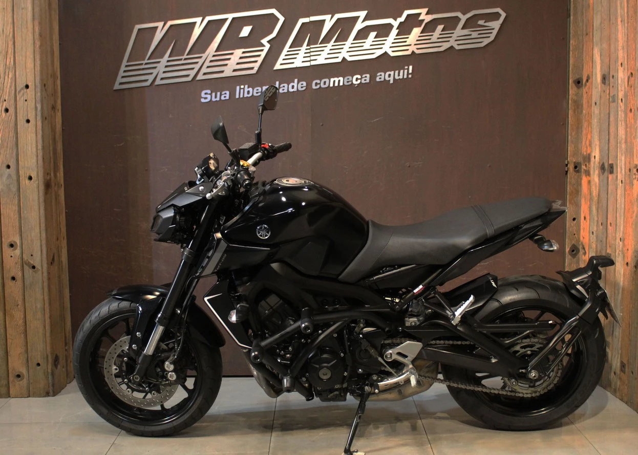 YAMAHA MT-09
