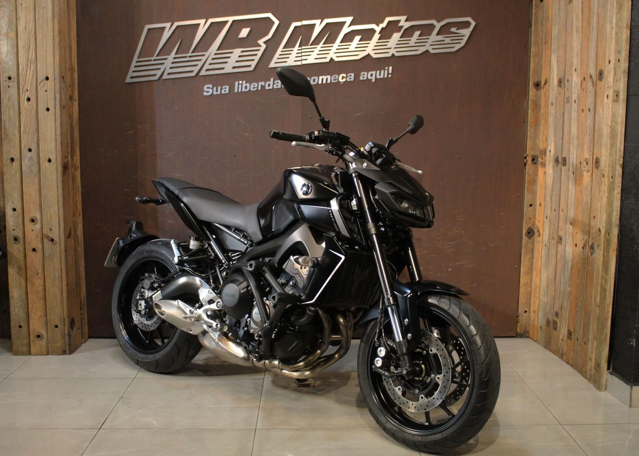 YAMAHA MT-09
