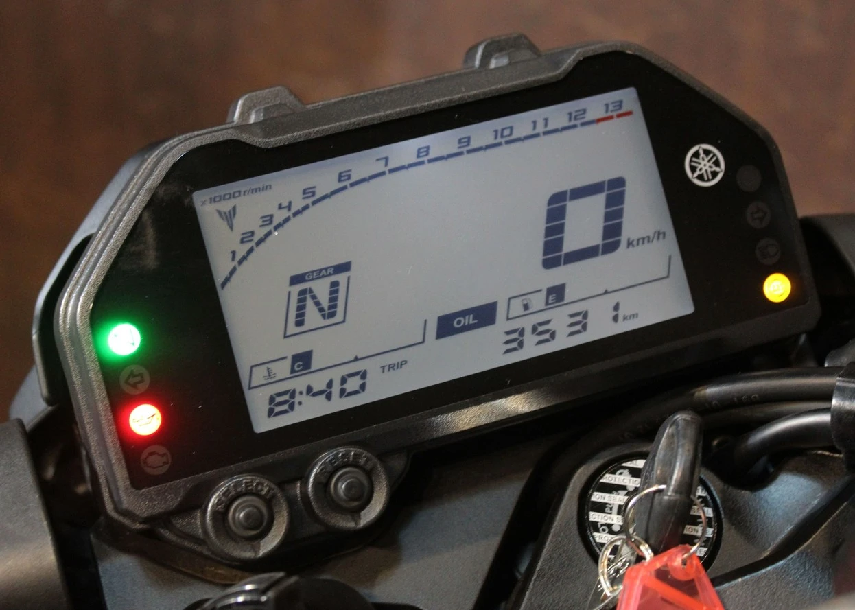 YAMAHA MT-03