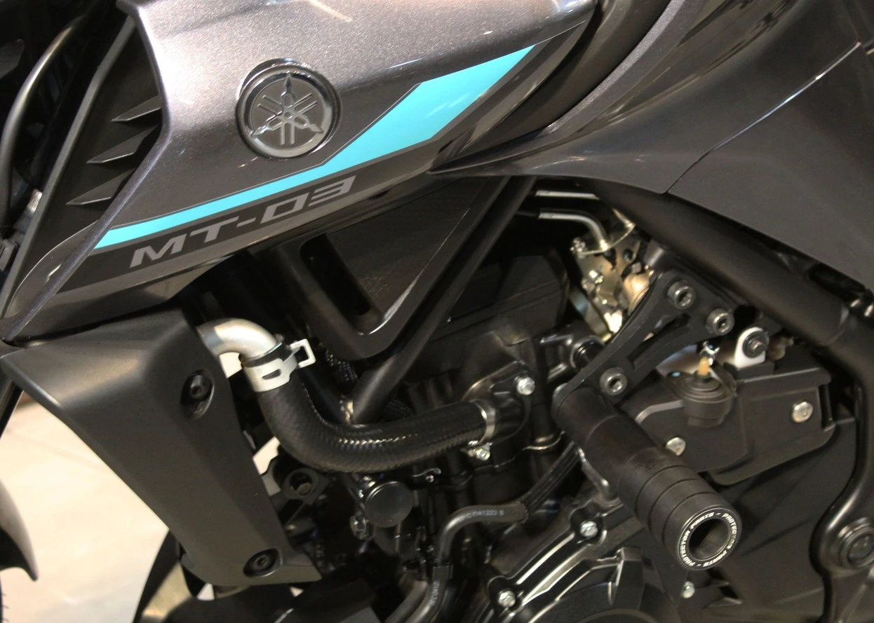YAMAHA MT-03