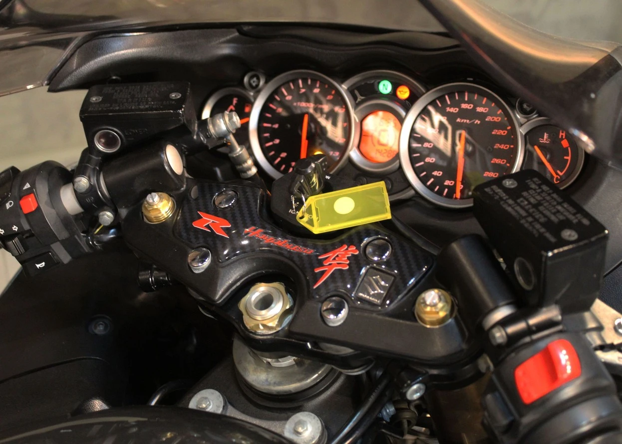 SUZUKI GSX 1300 RA HAYABUSA
