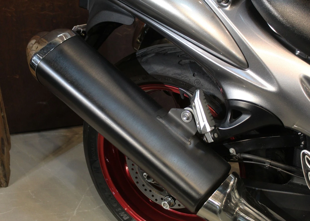 SUZUKI GSX 1300 RA HAYABUSA