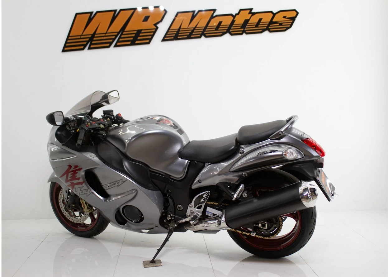 SUZUKI GSX 1300 RA HAYABUSA