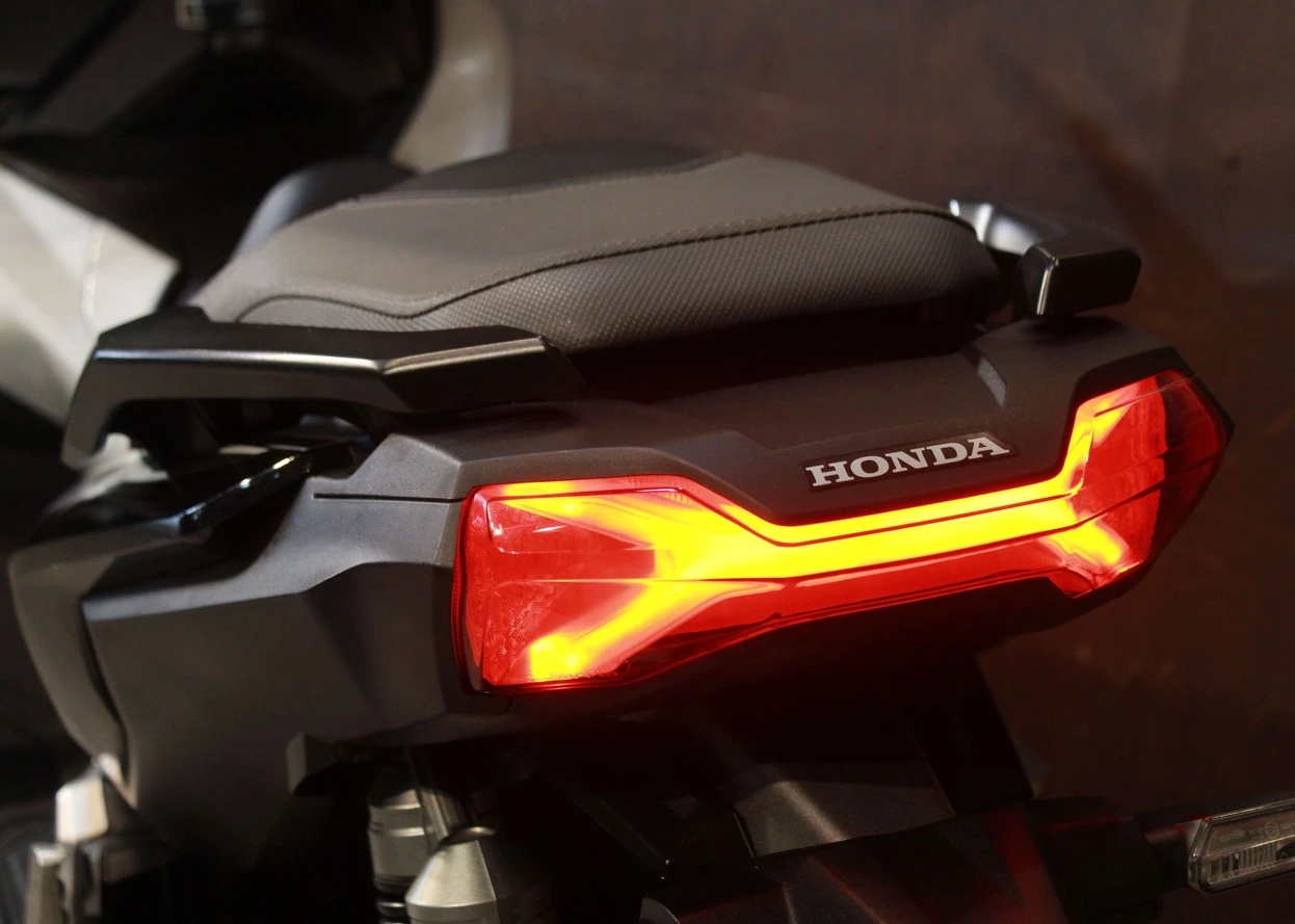 HONDA ADV 150