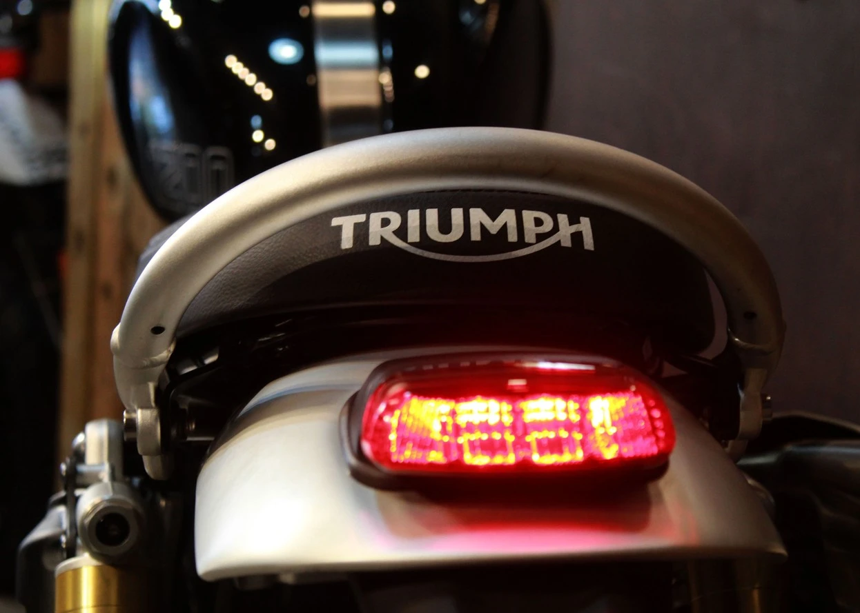 TRIUMPH BONNEVILLE SCRAMBLER 1200 XE