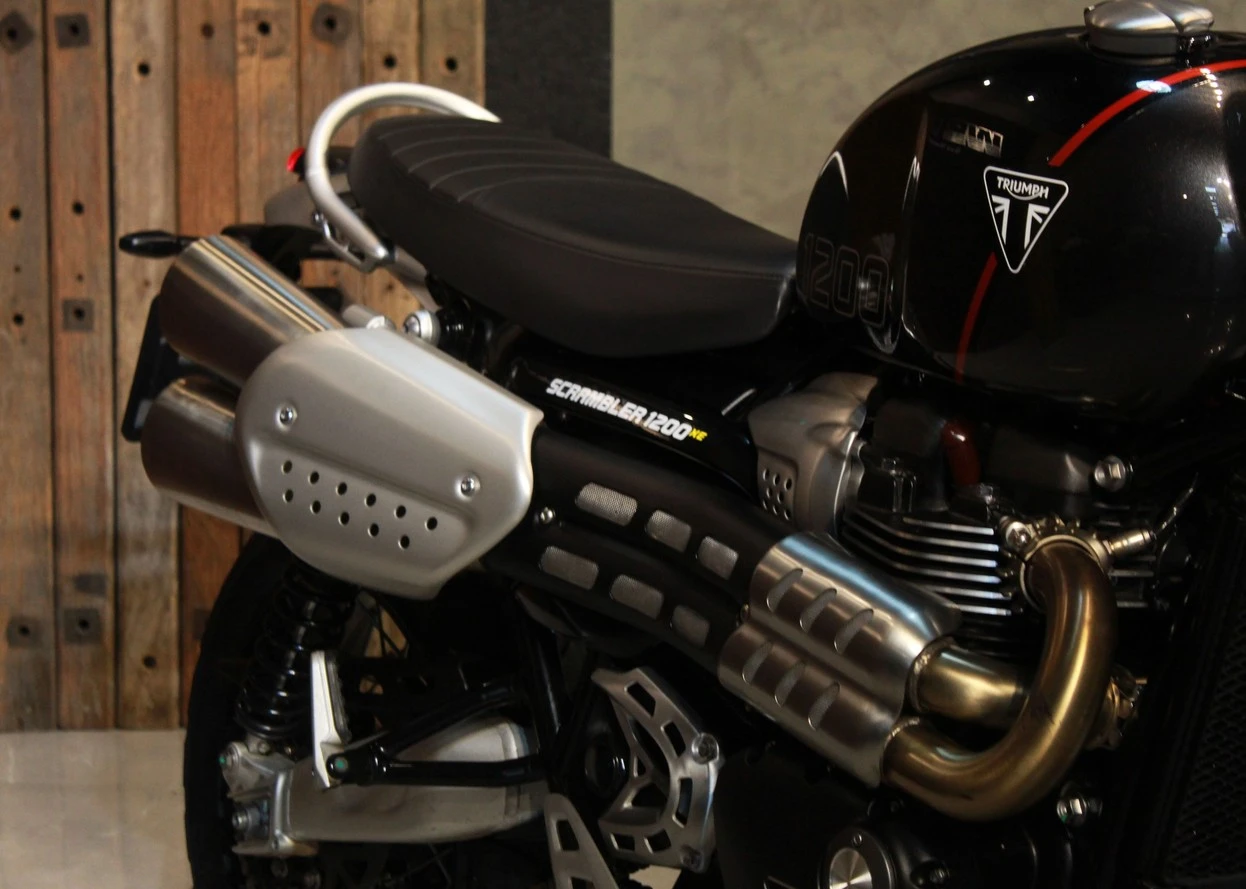 TRIUMPH BONNEVILLE SCRAMBLER 1200 XE