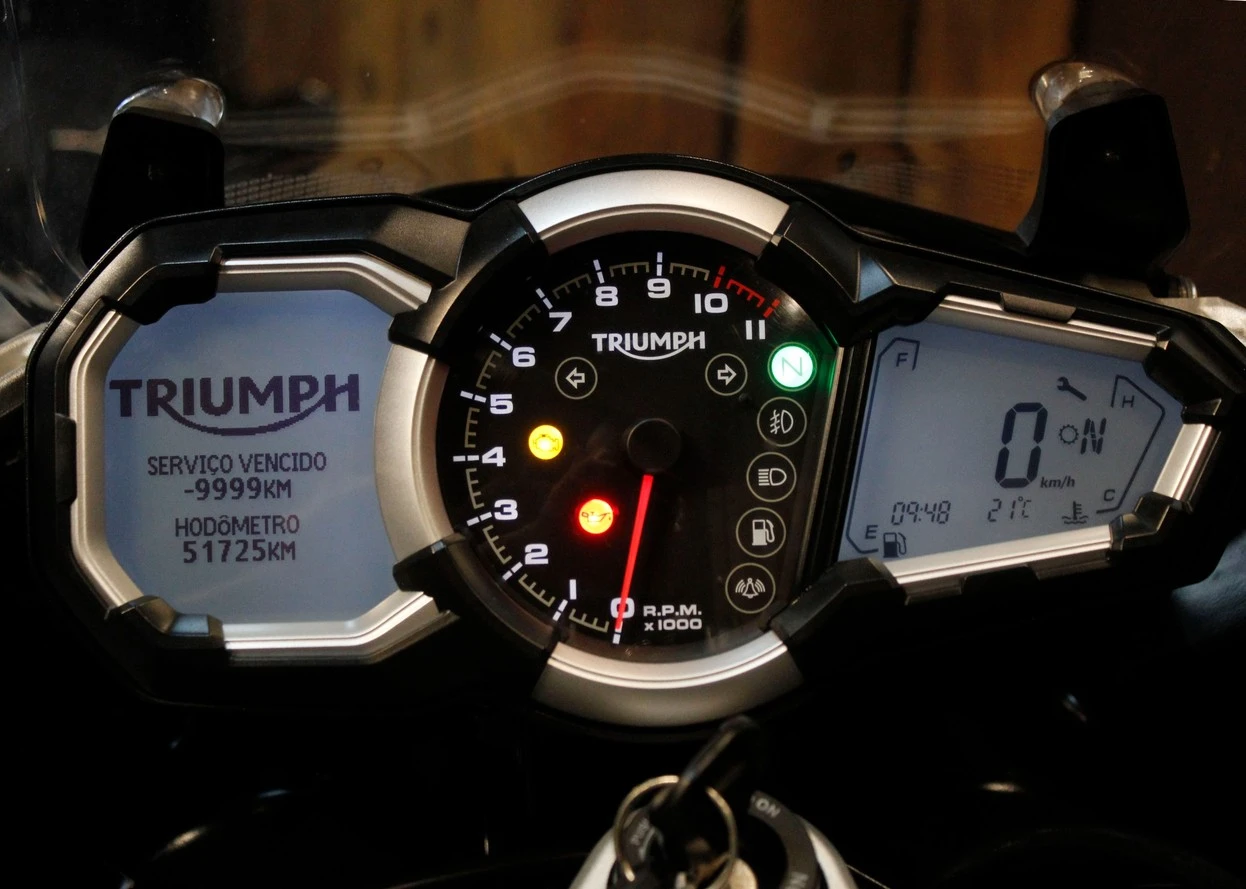 TRIUMPH TIGER EXPLORER XCA