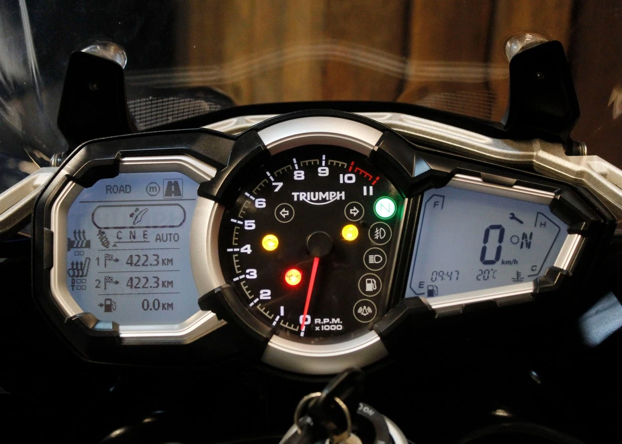 TRIUMPH TIGER EXPLORER XCA