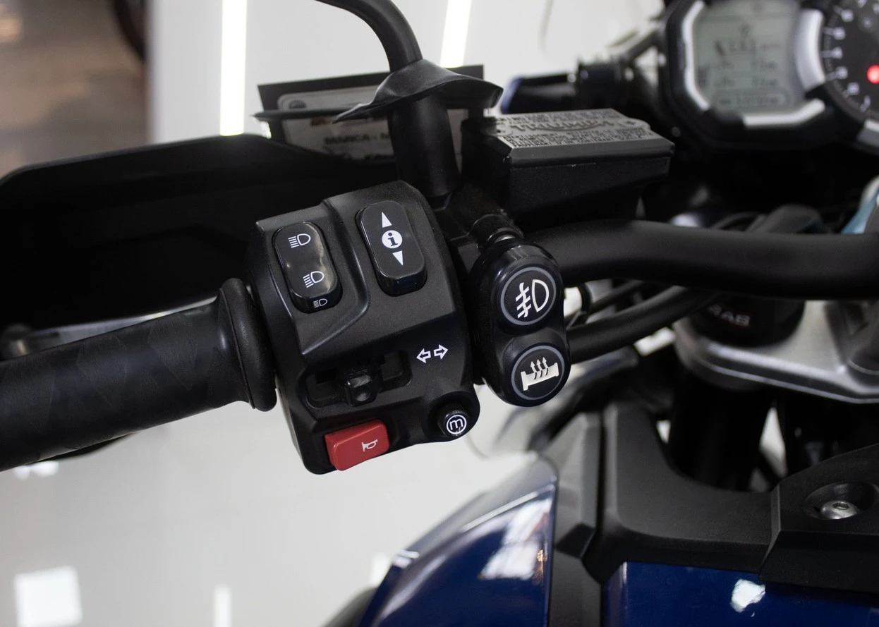 TRIUMPH TIGER EXPLORER XCA