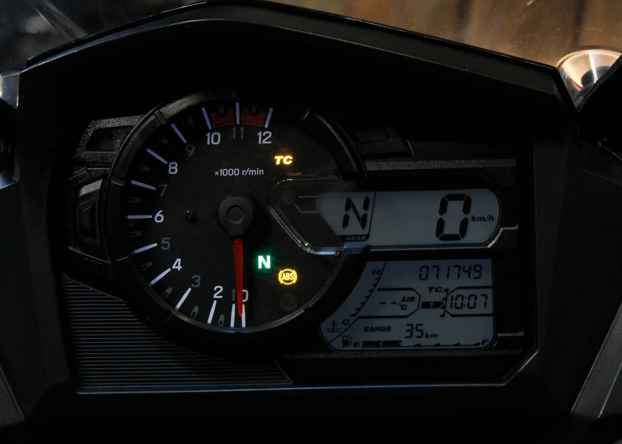 SUZUKI V STROM 650 XT ABS