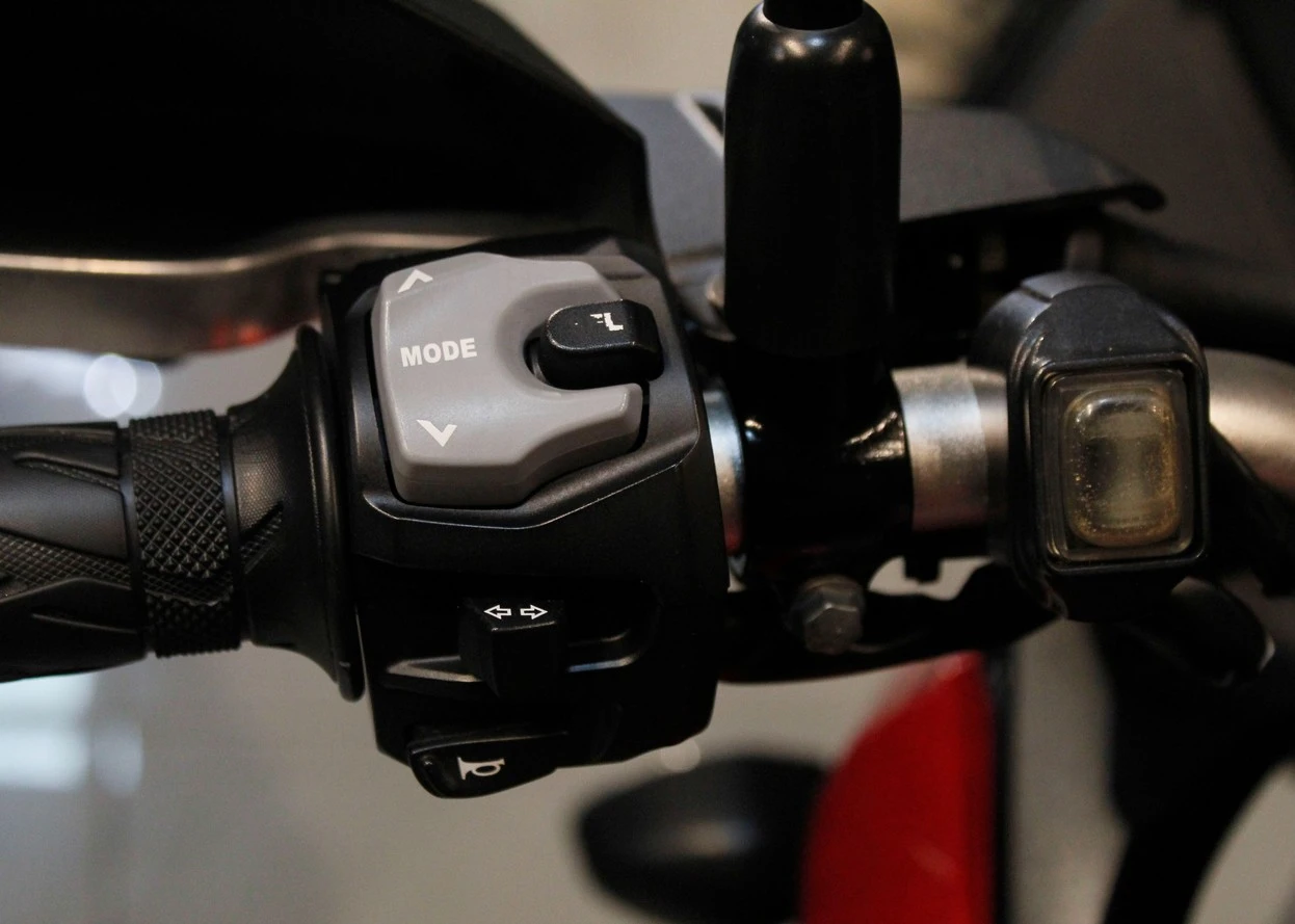 SUZUKI V STROM 650 XT ABS