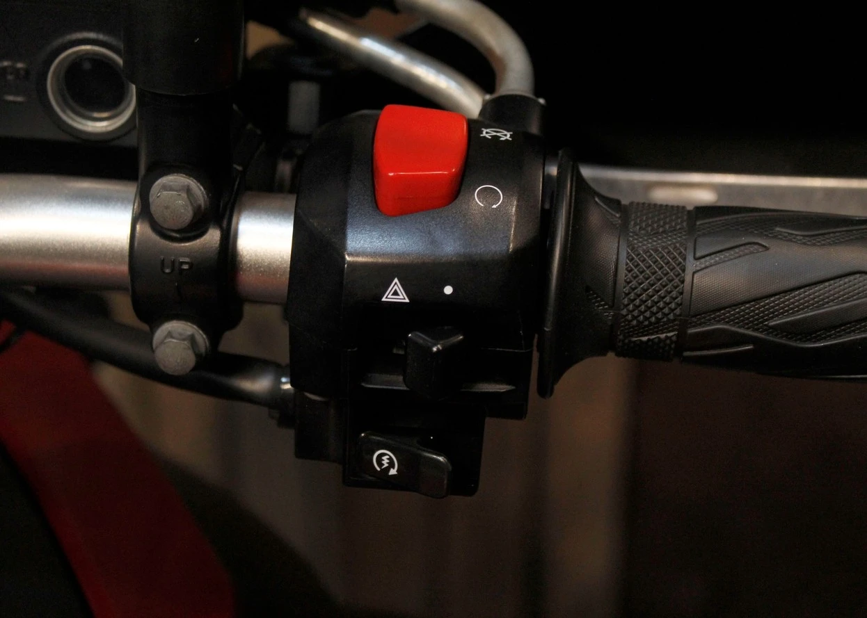 SUZUKI V STROM 650 XT ABS