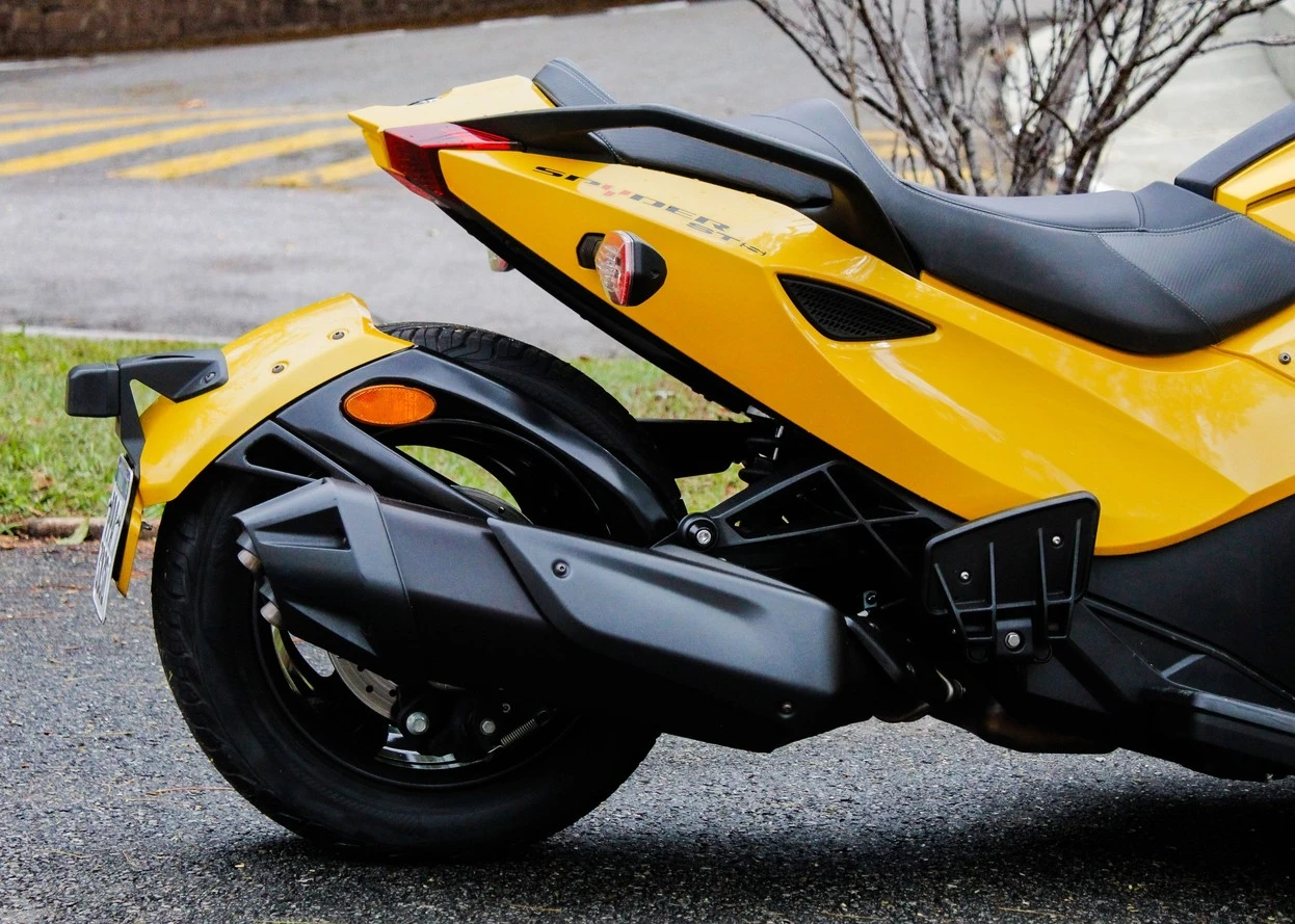 CAN-AM SPYDER ST-S