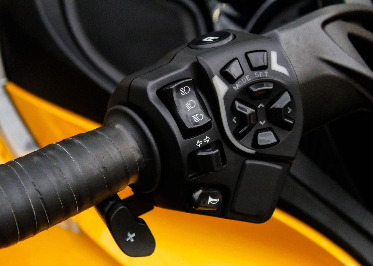 CAN-AM SPYDER ST-S