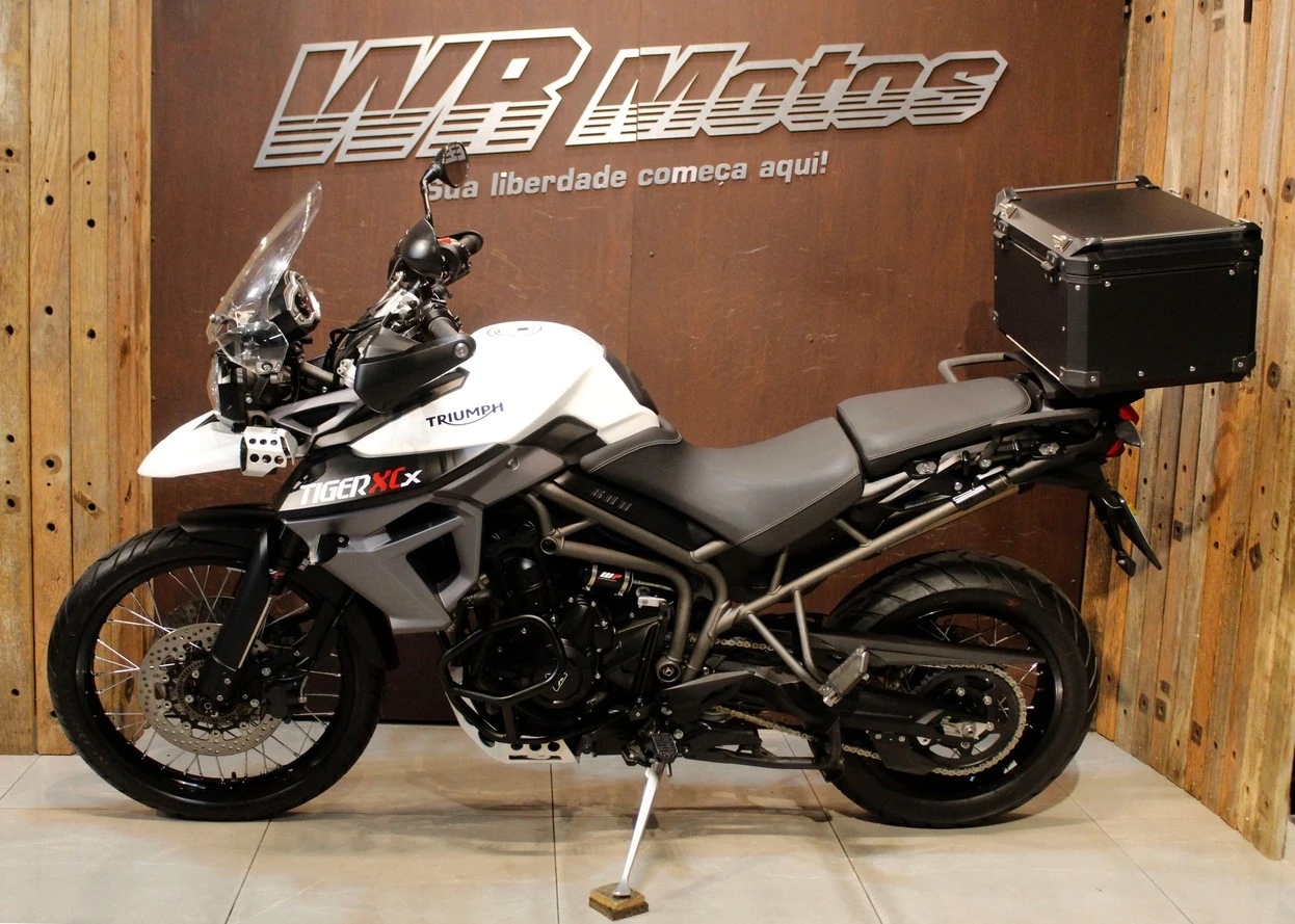 TRIUMPH TIGER 800 XCX