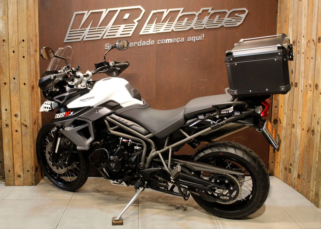TRIUMPH TIGER 800 XCX