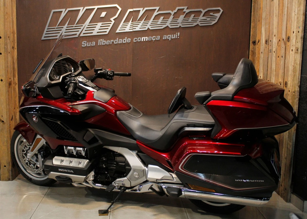 HONDA GL 1800 GOLD WING TOUR