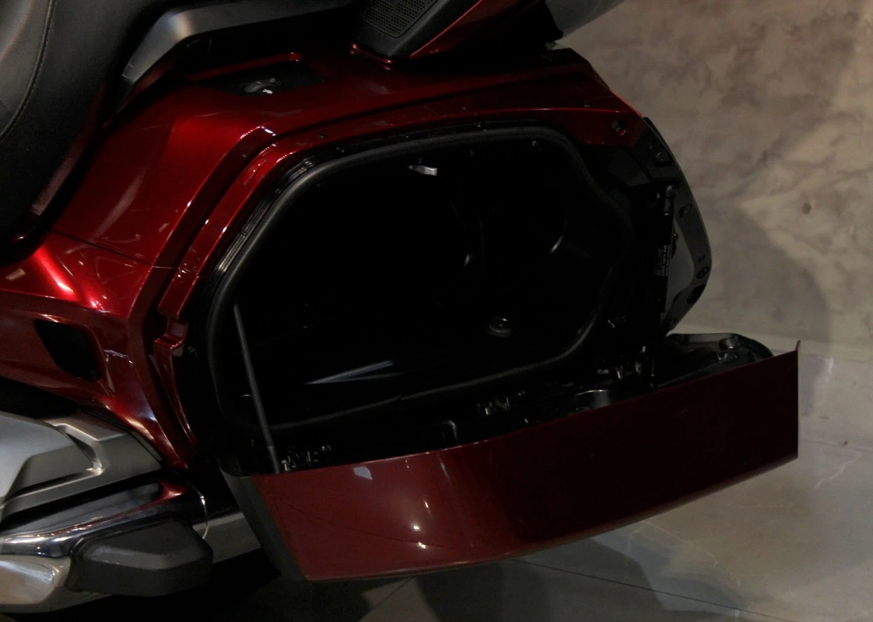 HONDA GL 1800 GOLD WING TOUR