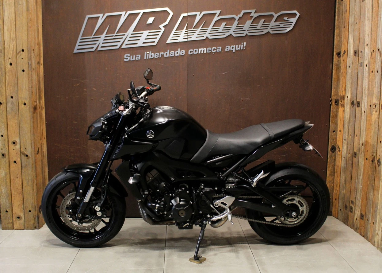 YAMAHA MT-09