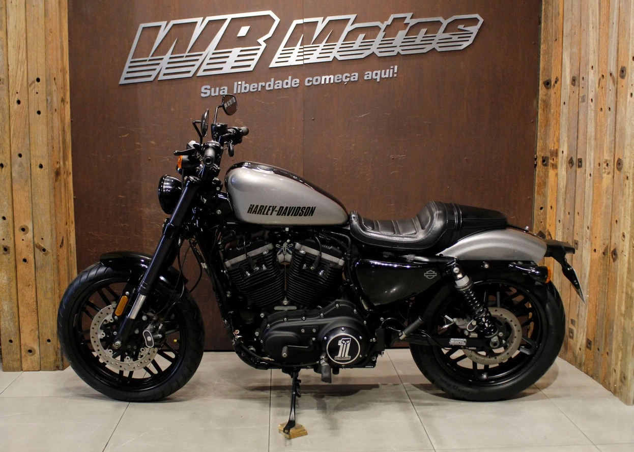 HARLEY-DAVIDSON SPORTSTER ROADSTER