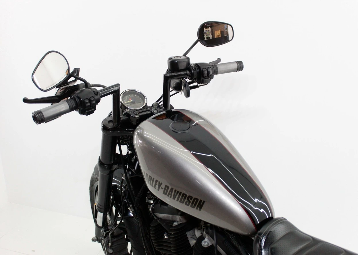 HARLEY-DAVIDSON SPORTSTER ROADSTER