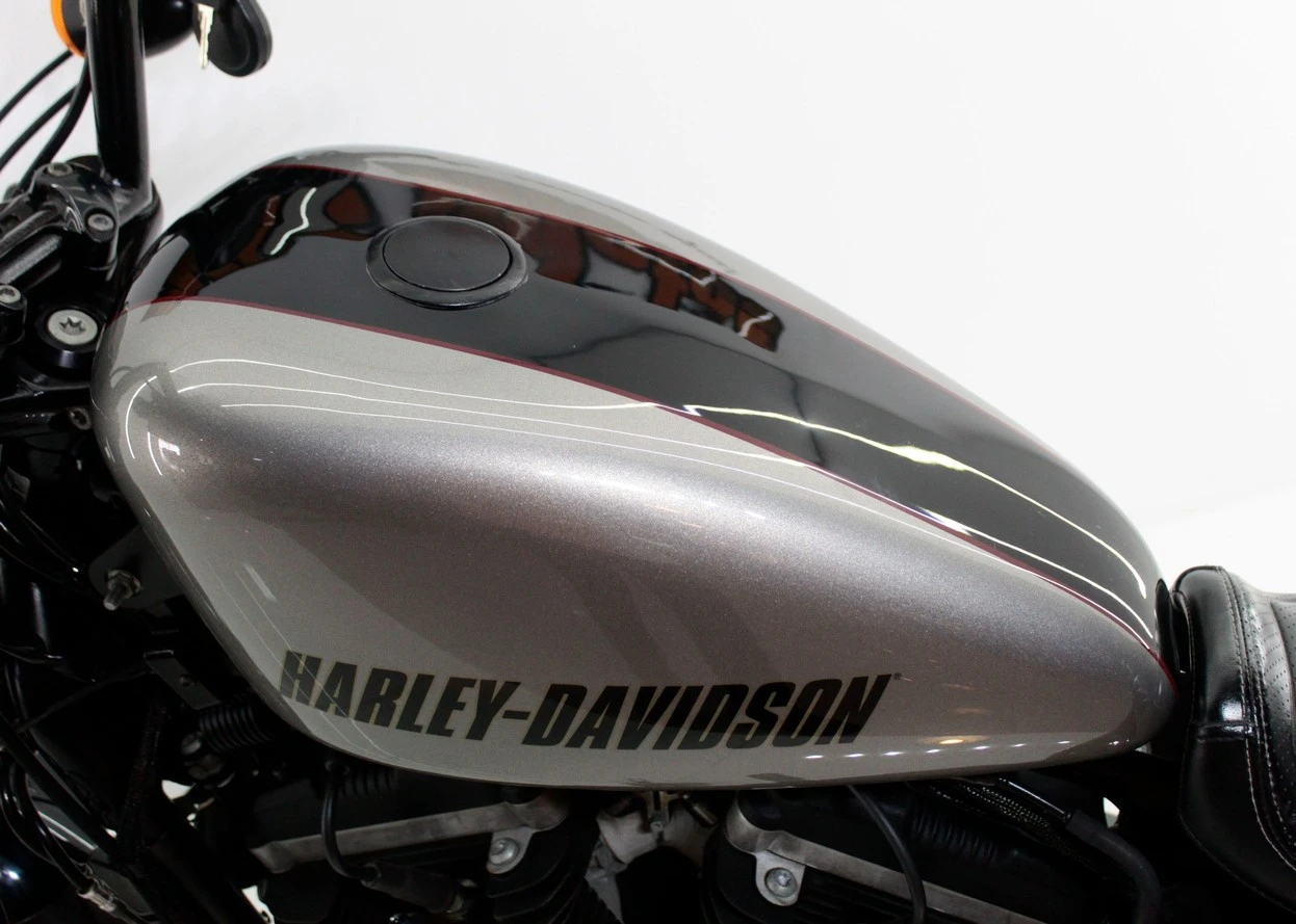 HARLEY-DAVIDSON SPORTSTER ROADSTER