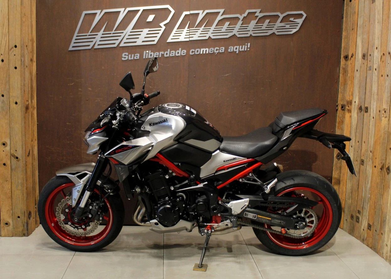 KAWASAKI Z900